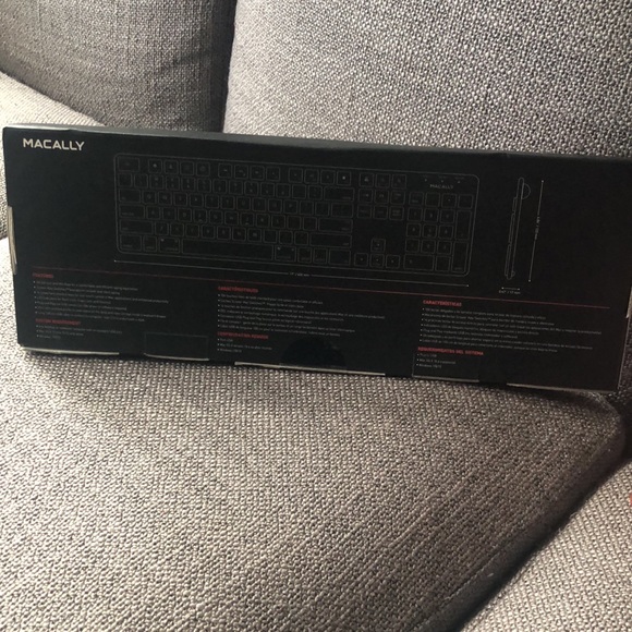 Macally Mac/PC keyboard - Picture 2 of 6